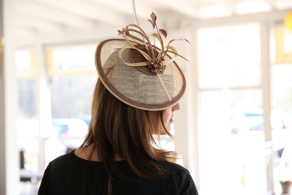 Fascinator Haarschmuck Hüte Damen Kopfschmuck Haarreif Anlasshüte Hochzeit Neu